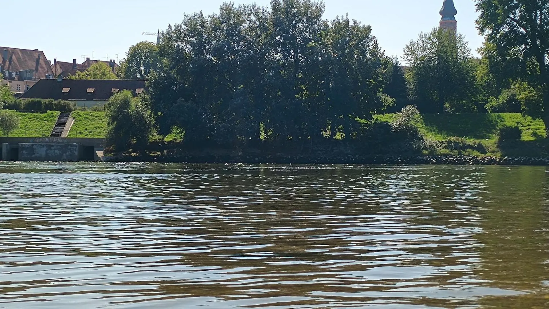 G.A.D.D Ferienwohnung/Glueck An Der Donau Straubing 0*,