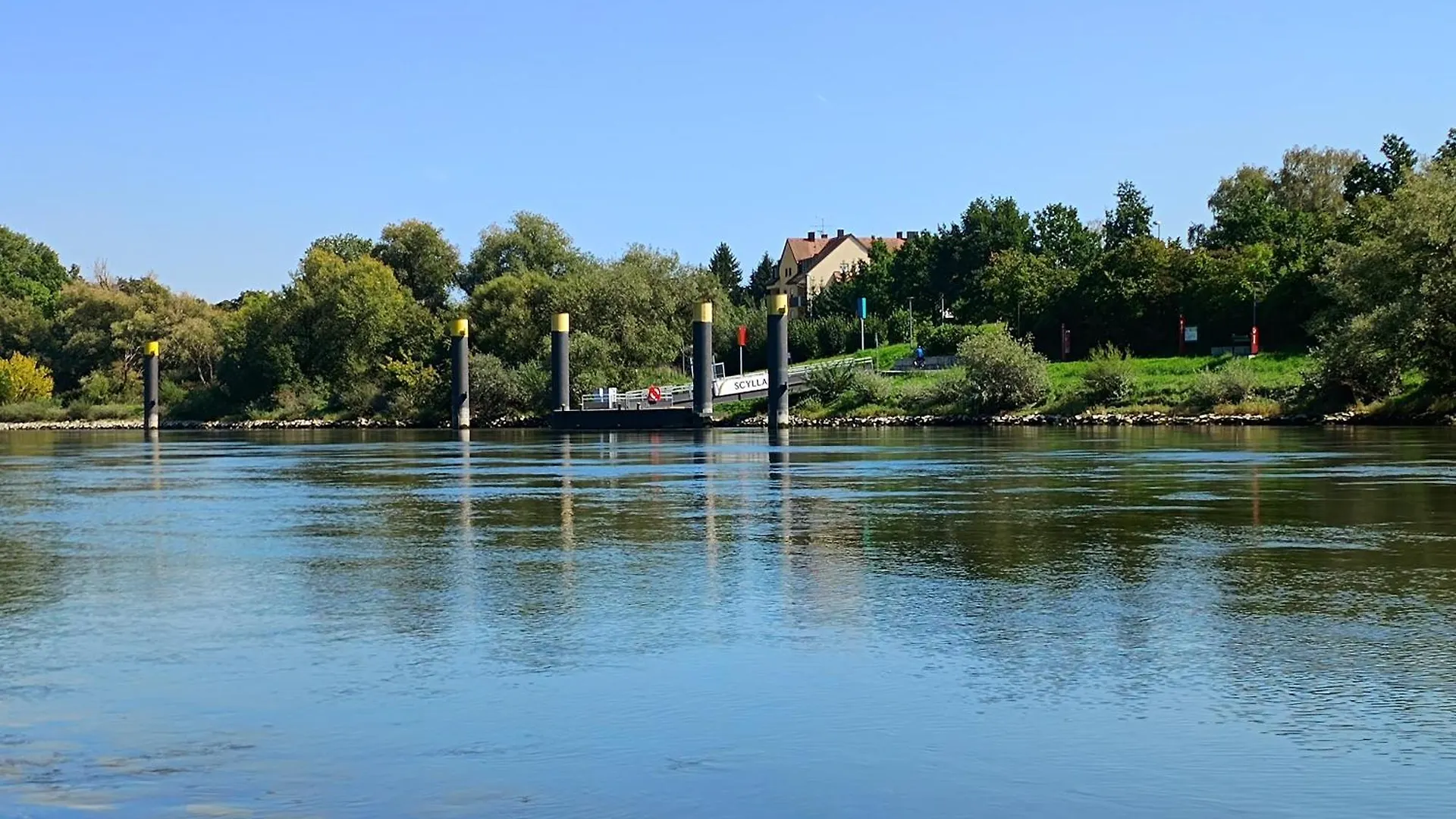 G.A.D.D Ferienwohnung/Glueck An Der Donau Straubing Apartment